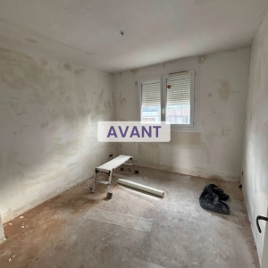 Avant rénovation. Chambre à nue sol et murs.